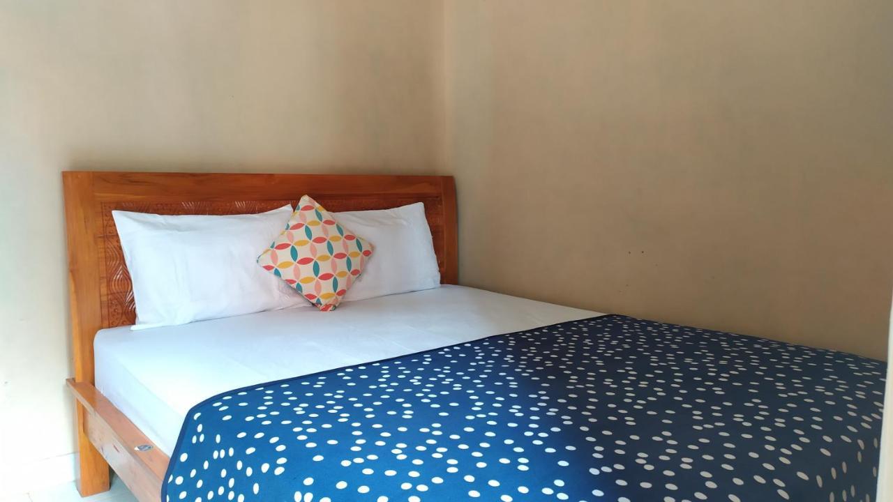 Asta Homestay Karimunjawa Exterior photo